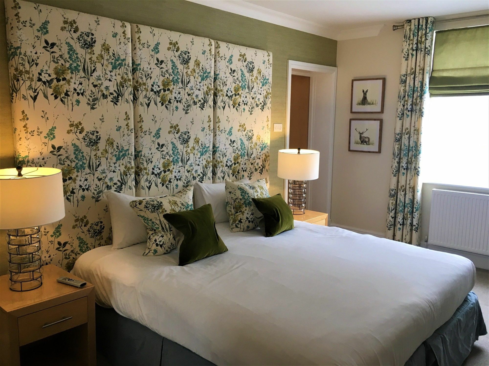 The Highworth Hotel Swindon Kültér fotó